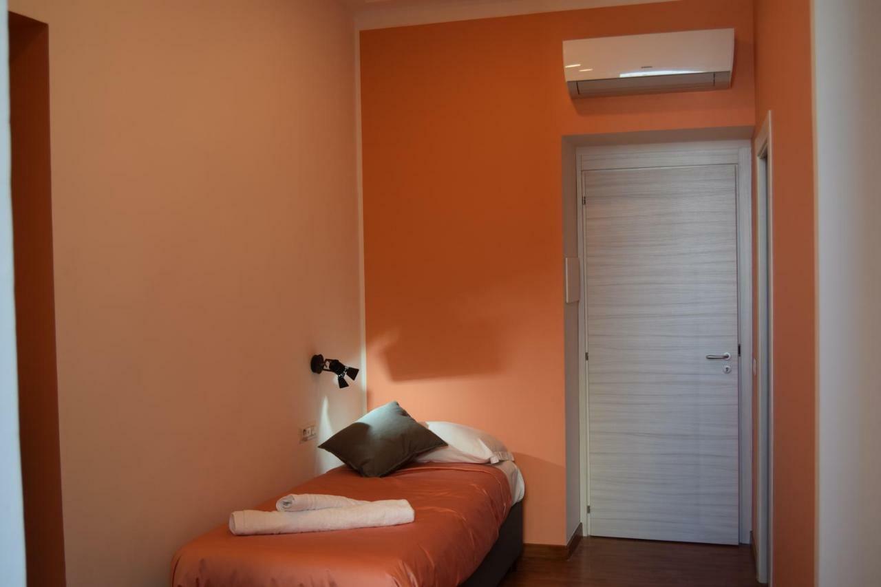 Couette-café Monserrato *